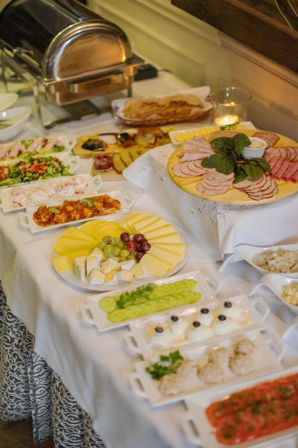 Pod Wzgorzem Bed & Breakfast Frombork Dış mekan fotoğraf