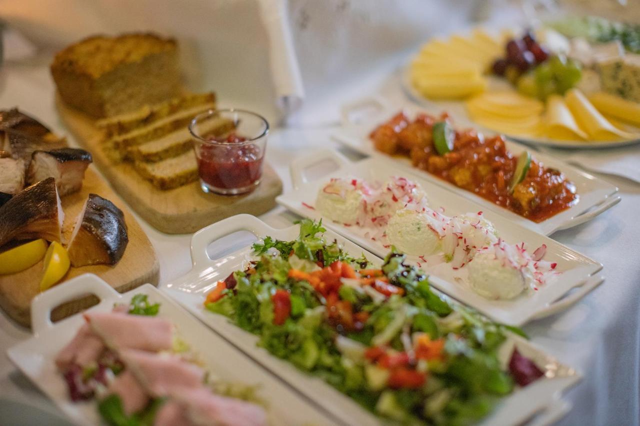 Pod Wzgorzem Bed & Breakfast Frombork Dış mekan fotoğraf